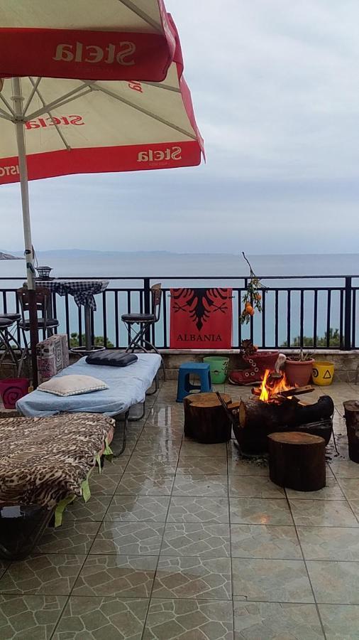 City Hostel Himare Exterior foto