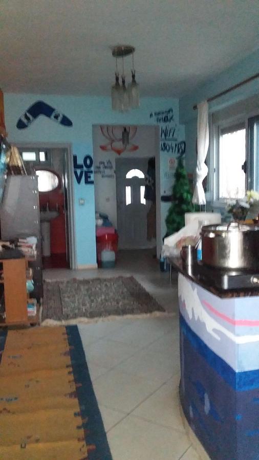 City Hostel Himare Exterior foto