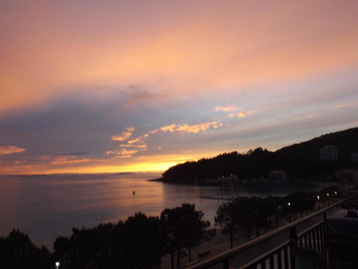 City Hostel Himare Exterior foto
