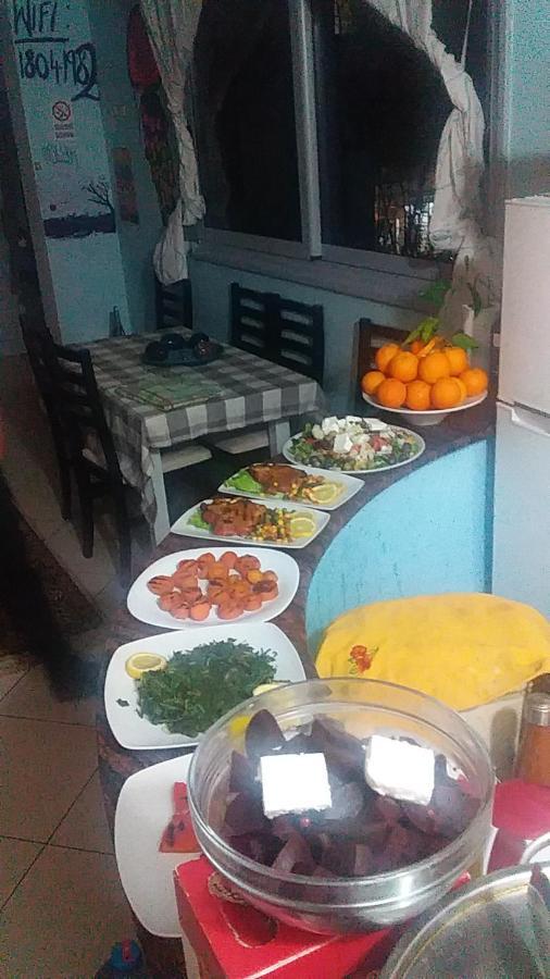 City Hostel Himare Exterior foto