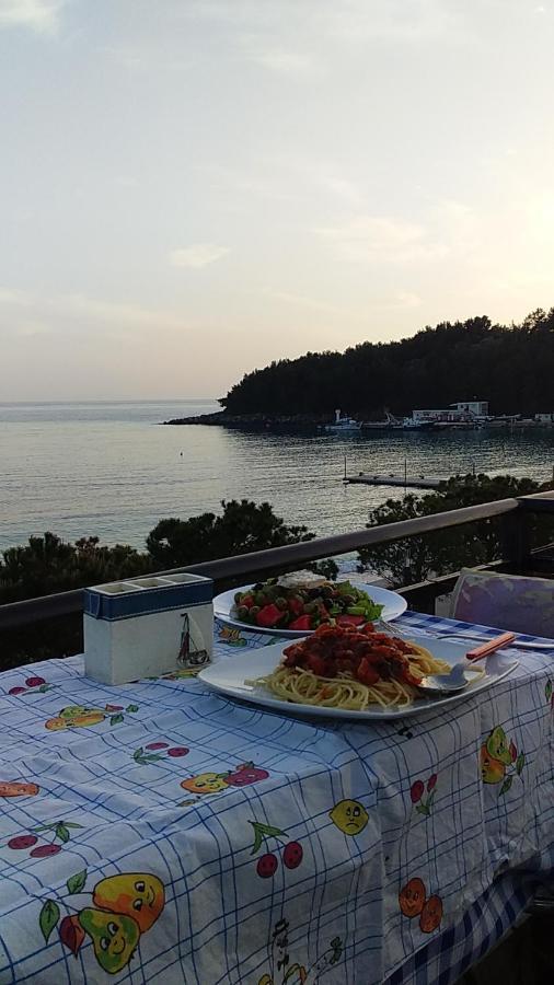 City Hostel Himare Exterior foto