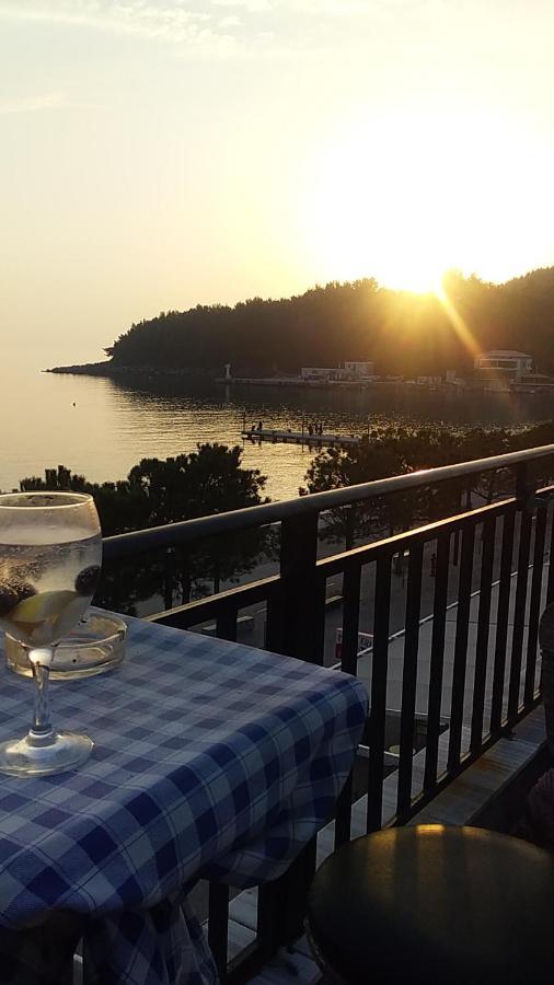 City Hostel Himare Exterior foto