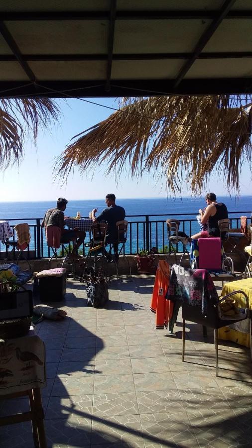 City Hostel Himare Exterior foto