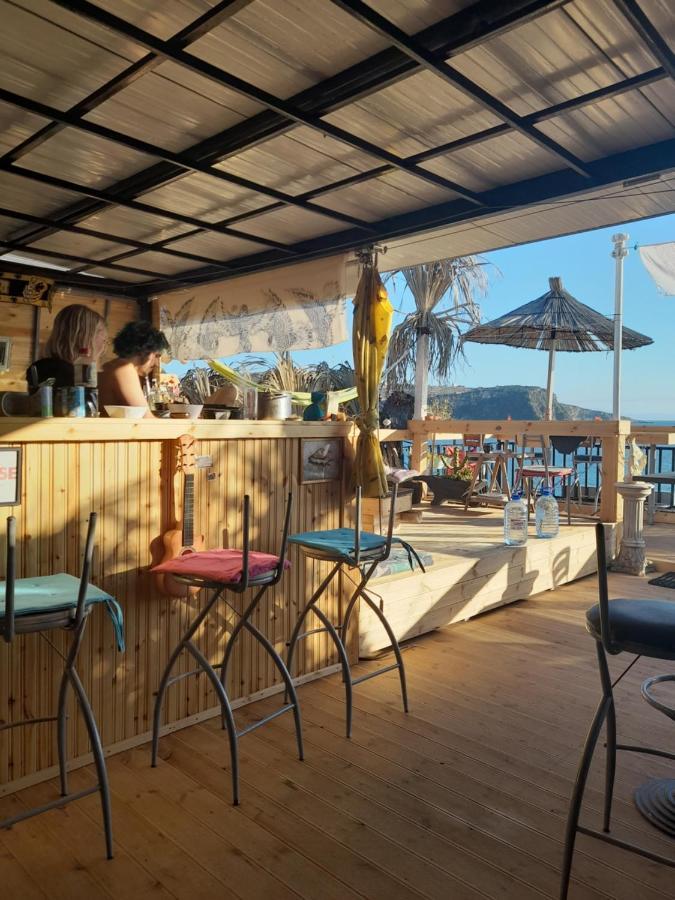 City Hostel Himare Exterior foto
